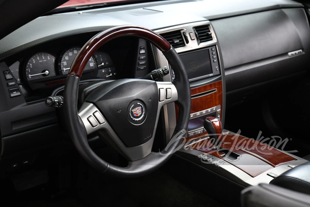 2007 Cadillac XLR - Image 11 of 31