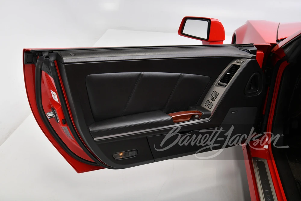 2007 Cadillac XLR - Image 24 of 31