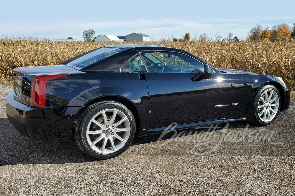 2007 Cadillac XLR-V - Image 11 of 12