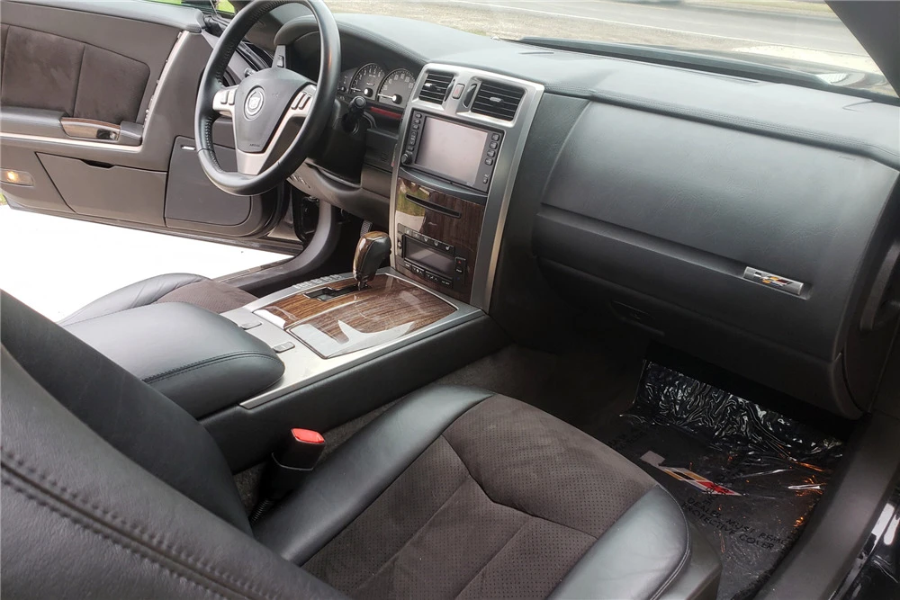 2007 Cadillac XLR-V - Image 4 of 7