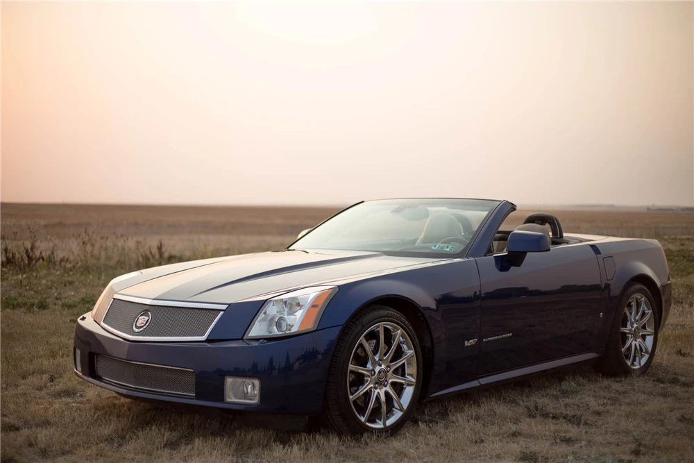 2007 Cadillac XLR-V - Image 2 of 6