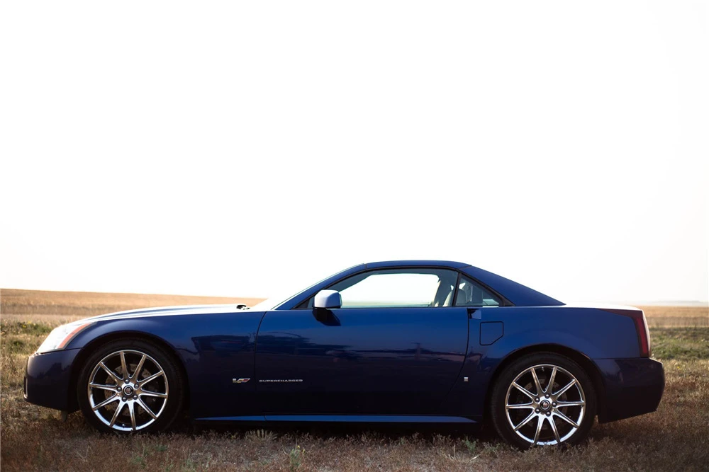2007 Cadillac XLR-V - Image 6 of 6