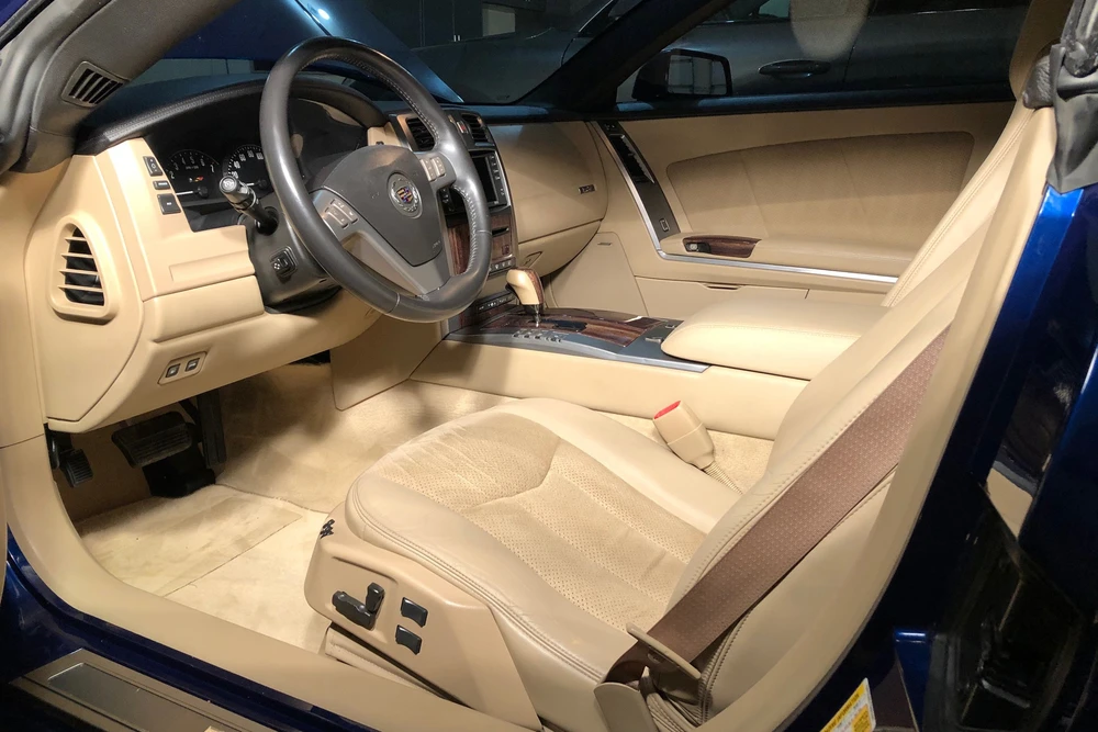 2007 Cadillac XLR-V - Image 4 of 5