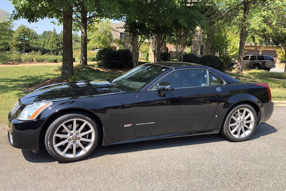 2007 Cadillac XLR-V - Image 2 of 5