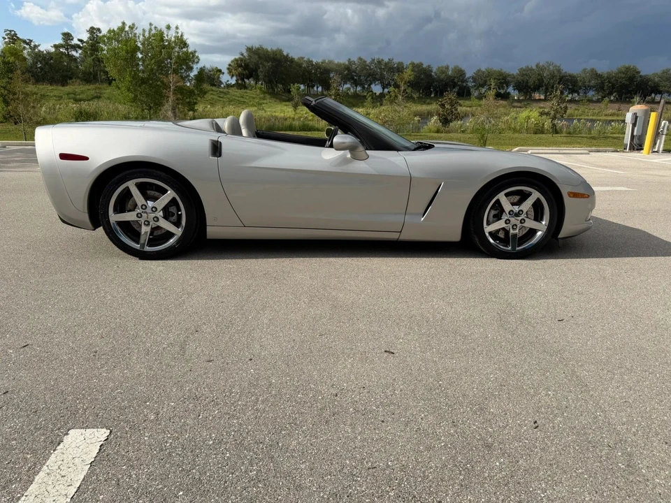 2007 Chevrolet Corvette C6 - Image 3 of 31