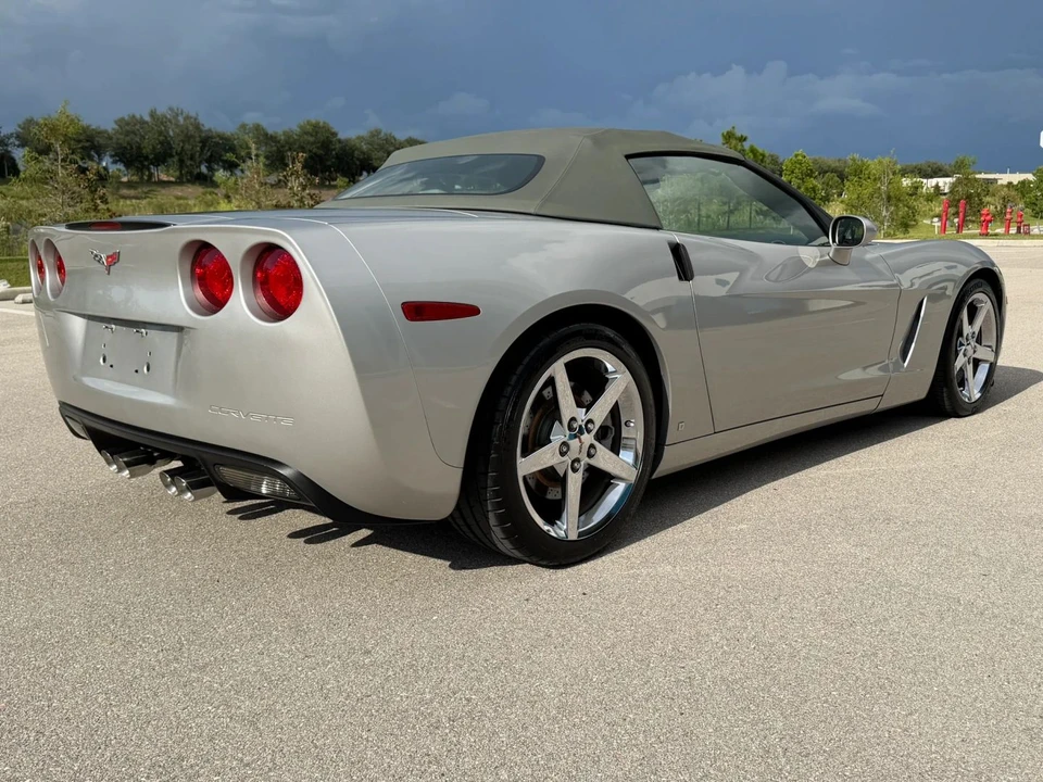 2007 Chevrolet Corvette C6 - Image 15 of 31