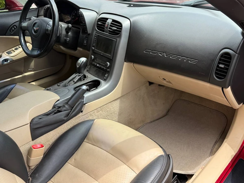 2007 Chevrolet Corvette C6 - Image 12 of 15