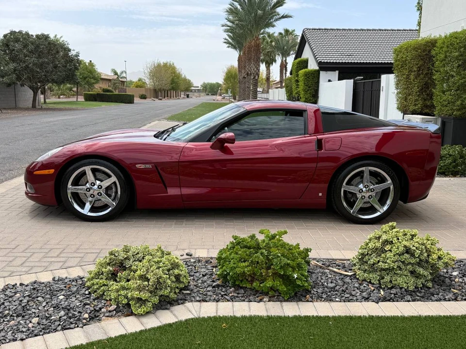 2007 Chevrolet Corvette C6 - Image 2 of 15
