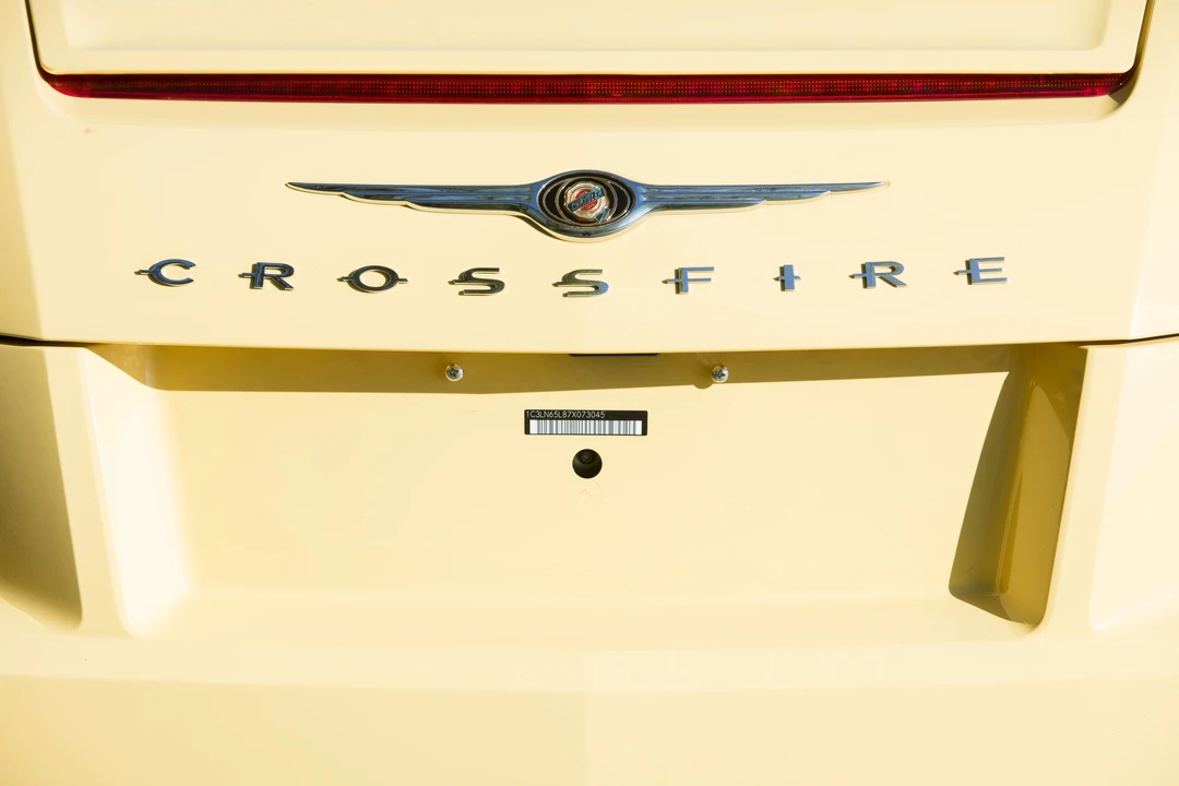 2007 Chrysler Crossfire - Image 20 of 27