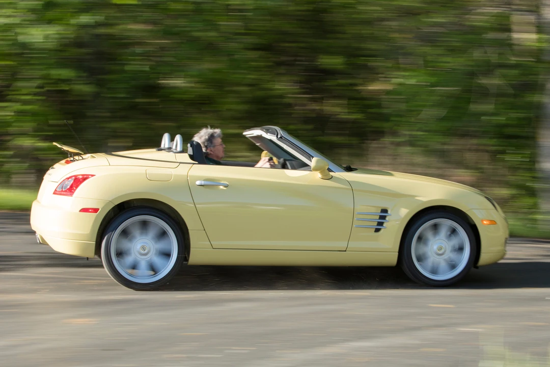 2007 Chrysler Crossfire - Image 4 of 27