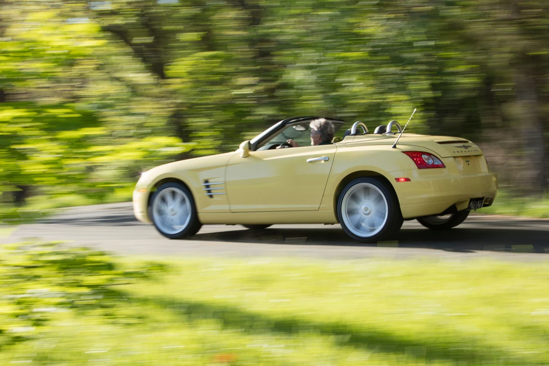 2007 Chrysler Crossfire - Image 7 of 27