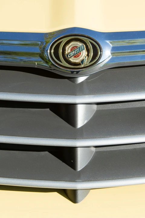 2007 Chrysler Crossfire - Image 23 of 27