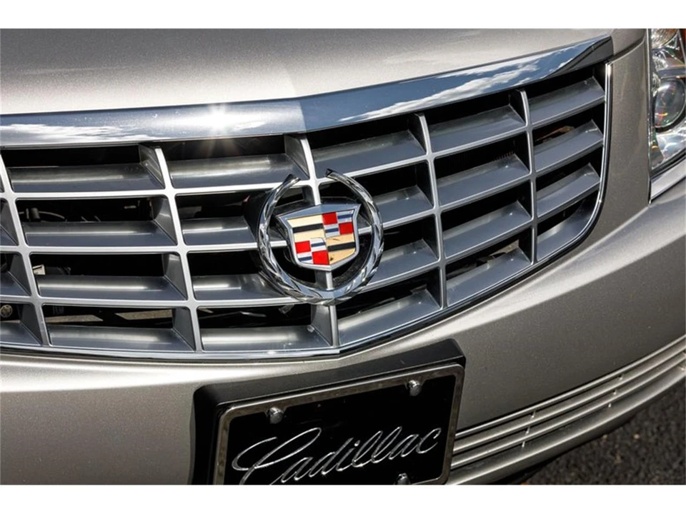 2007 Cadillac DTS - Image 16 of 31