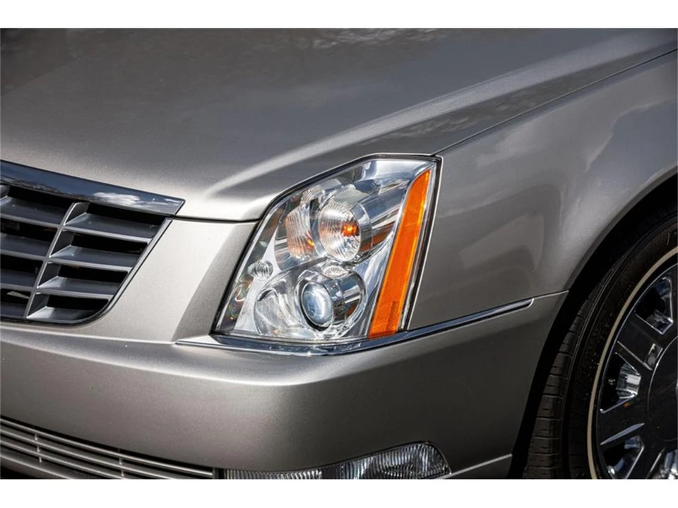 2007 Cadillac DTS - Image 17 of 31