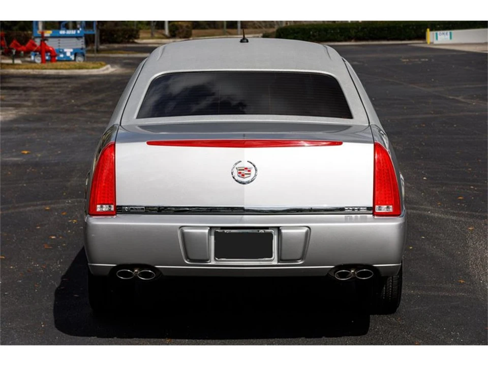 2007 Cadillac DTS - Image 14 of 31