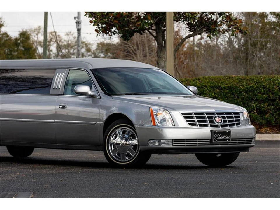 2007 Cadillac DTS - Image 11 of 31