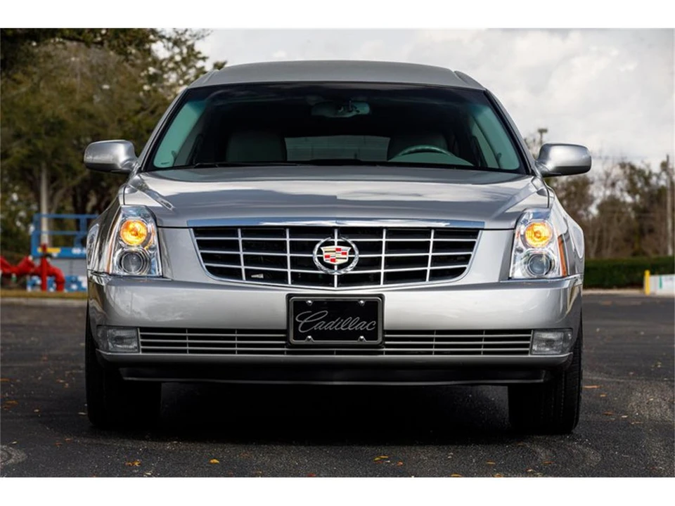 2007 Cadillac DTS - Image 12 of 31