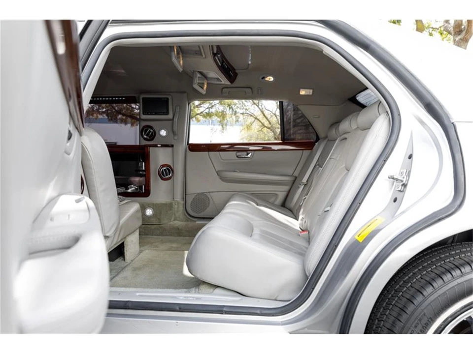 2007 Cadillac DTS - Image 29 of 31