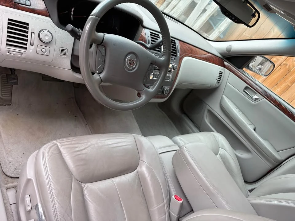 2007 Cadillac DTS - Image 8 of 10