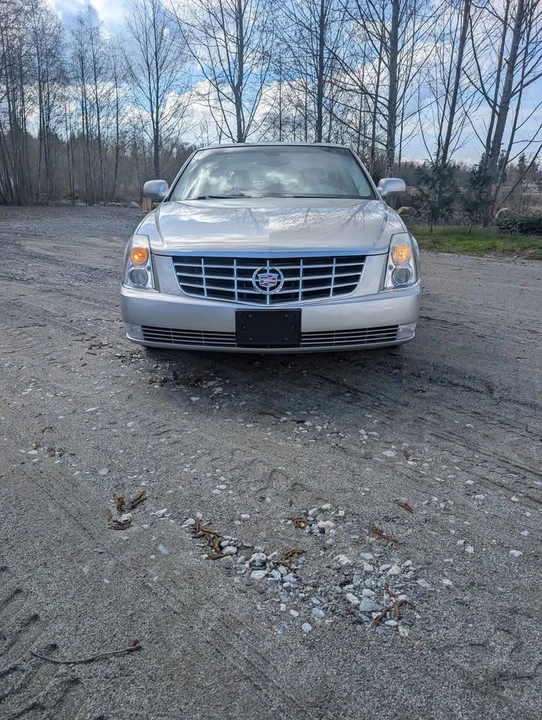 2007 Cadillac DTS - Image 2 of 10
