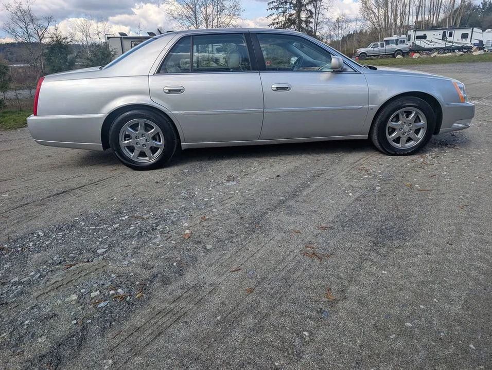 2007 Cadillac DTS - Image 3 of 10