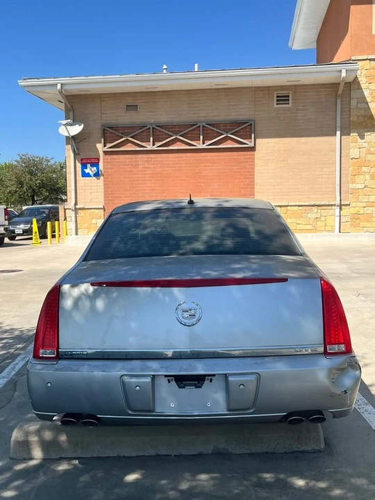2007 Cadillac DTS - Image 4 of 8