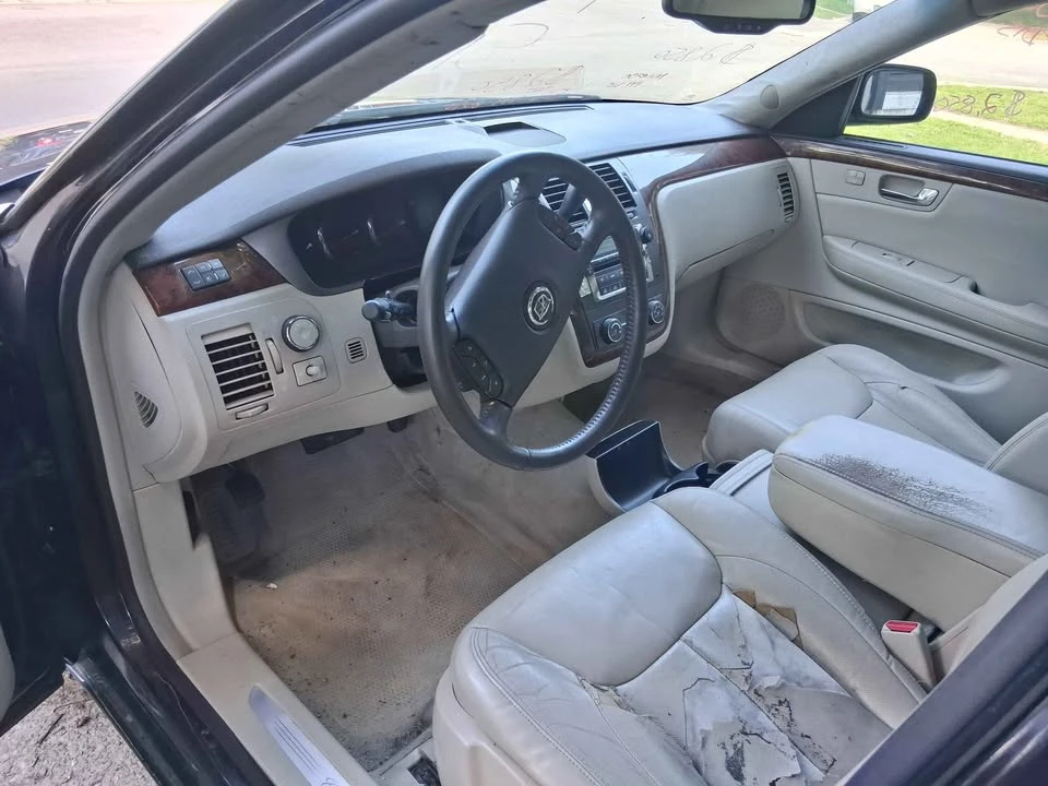 2007 Cadillac DTS - Image 6 of 10
