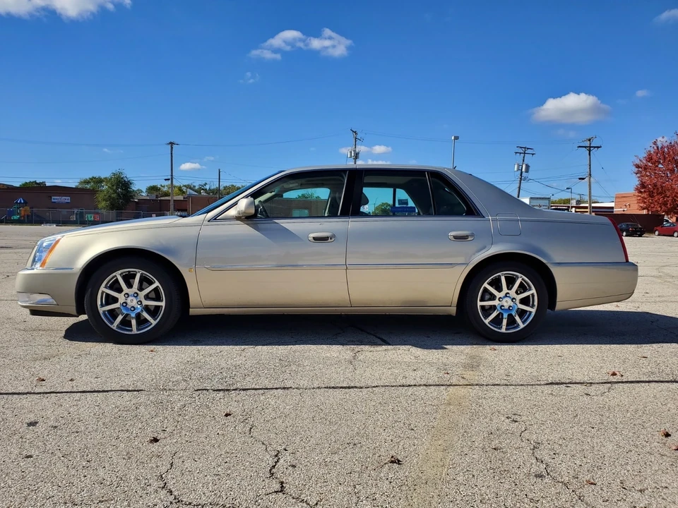 2007 Cadillac DTS - Image 14 of 21