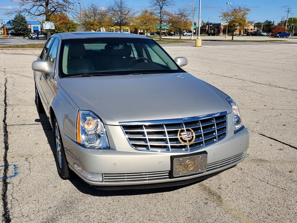 2007 Cadillac DTS - Image 3 of 21