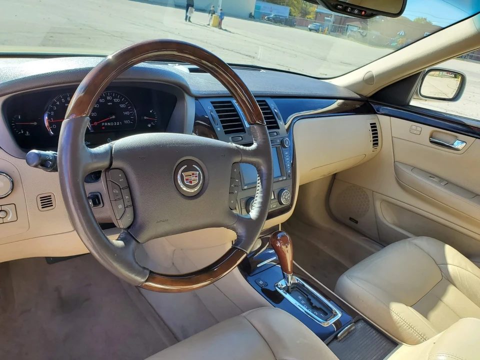 2007 Cadillac DTS - Image 20 of 21