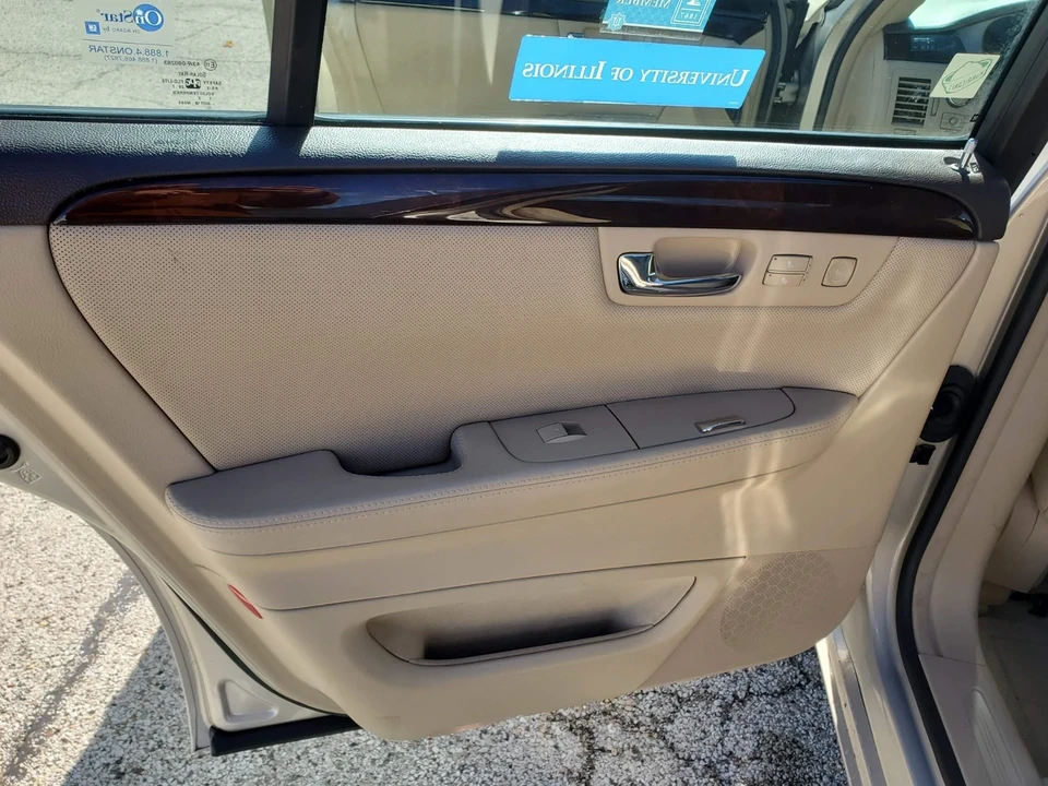 2007 Cadillac DTS - Image 19 of 21