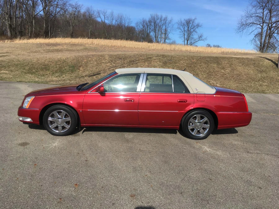 2007 Cadillac DTS - Image 2 of 7