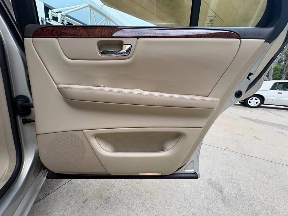 2007 Cadillac DTS - Image 31 of 31