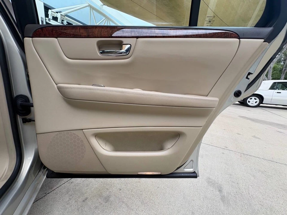 2007 Cadillac DTS - Image 31 of 31