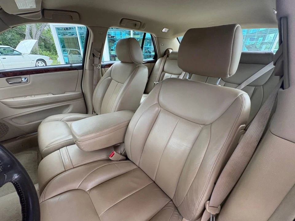 2007 Cadillac DTS - Image 25 of 31