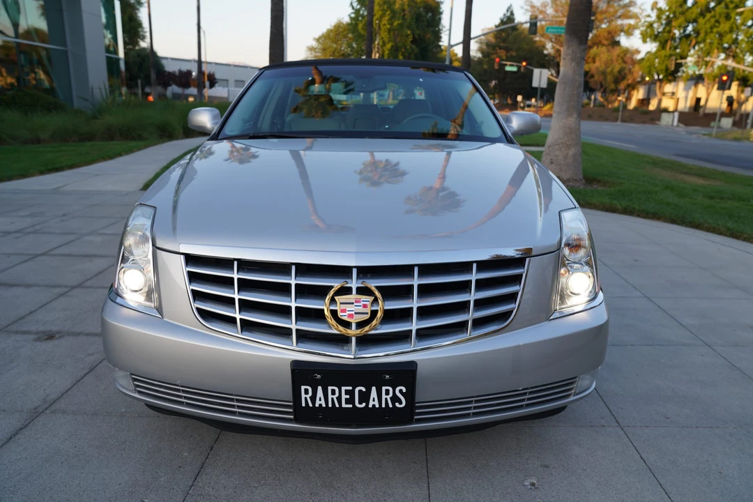 2007 Cadillac DTS - Image 8 of 31