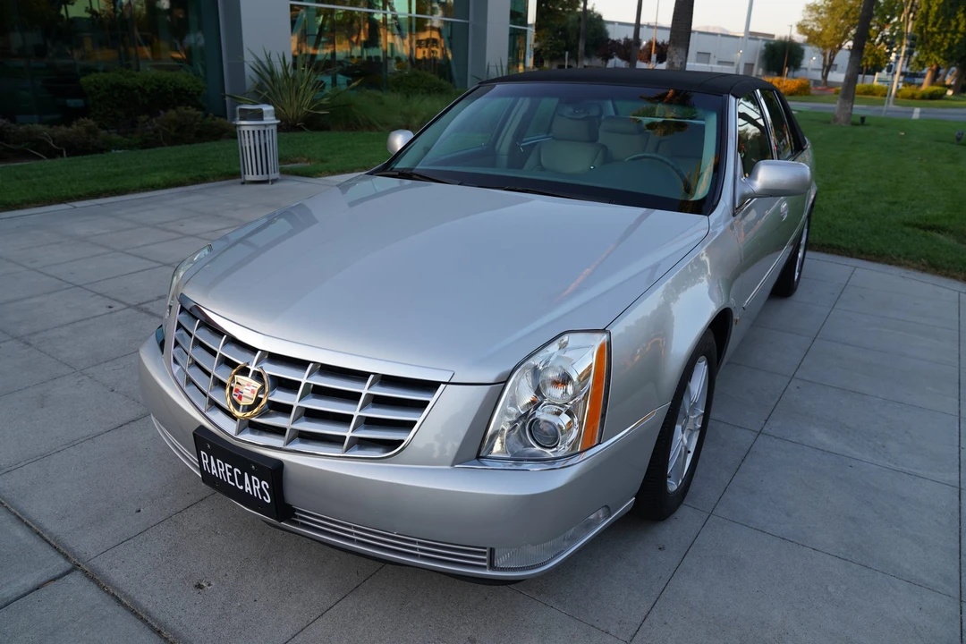 2007 Cadillac DTS - Image 5 of 31
