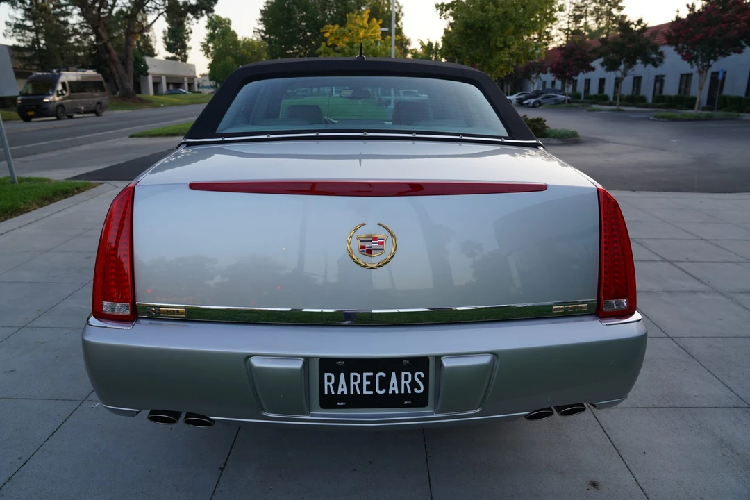 2007 Cadillac DTS - Image 19 of 31