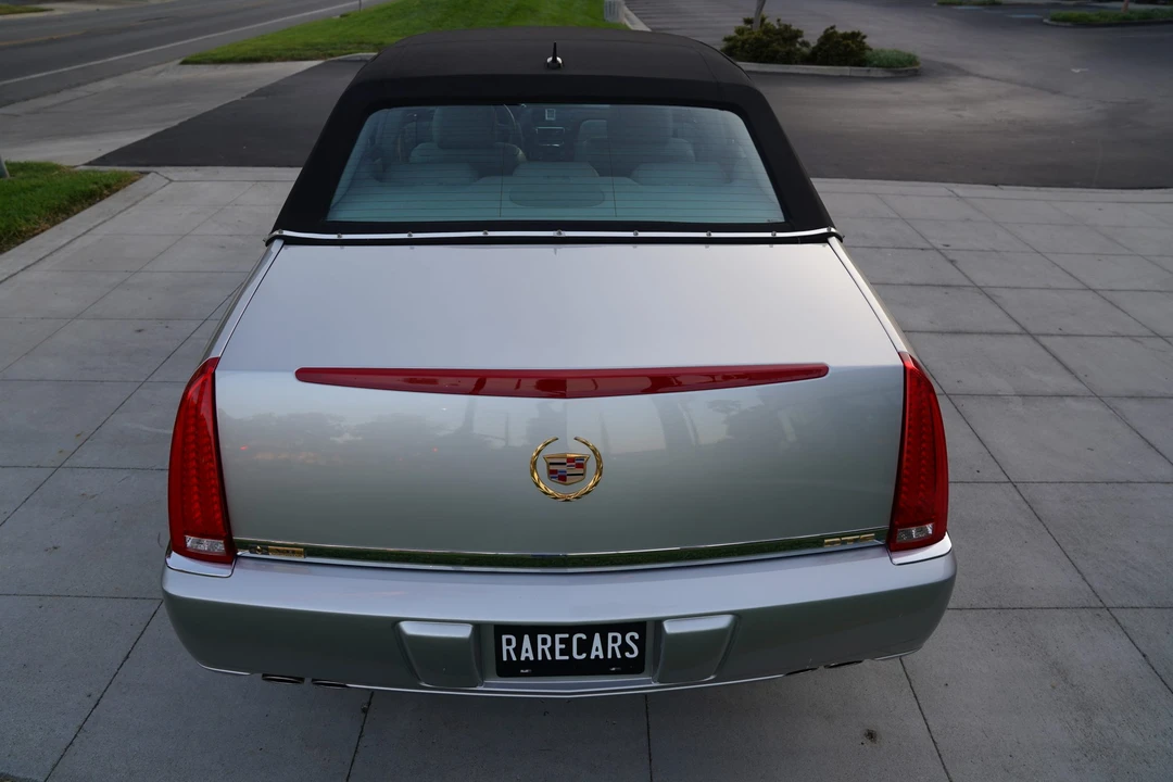 2007 Cadillac DTS - Image 18 of 31