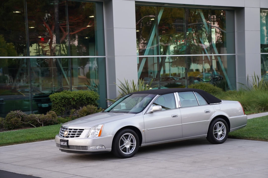 2007 Cadillac DTS - Image 4 of 31