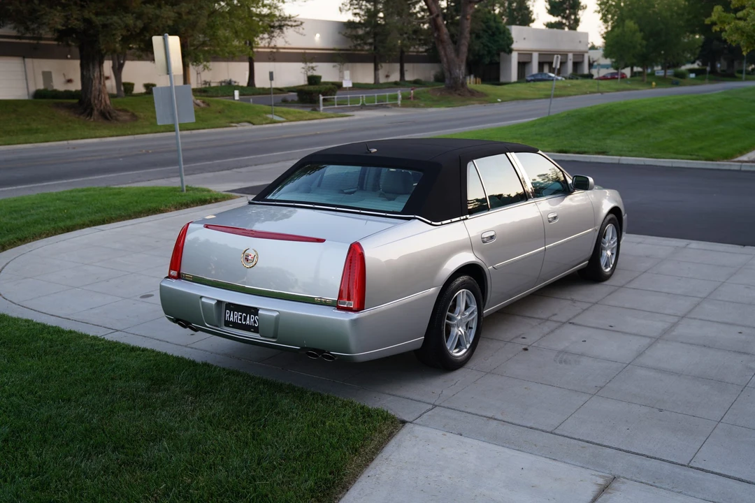 2007 Cadillac DTS - Image 15 of 31