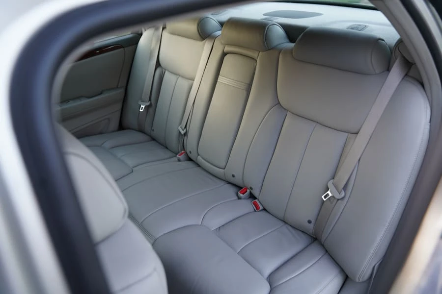 2007 Cadillac DTS - Image 12 of 23