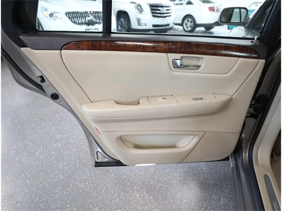 2007 Cadillac DTS - Image 25 of 31