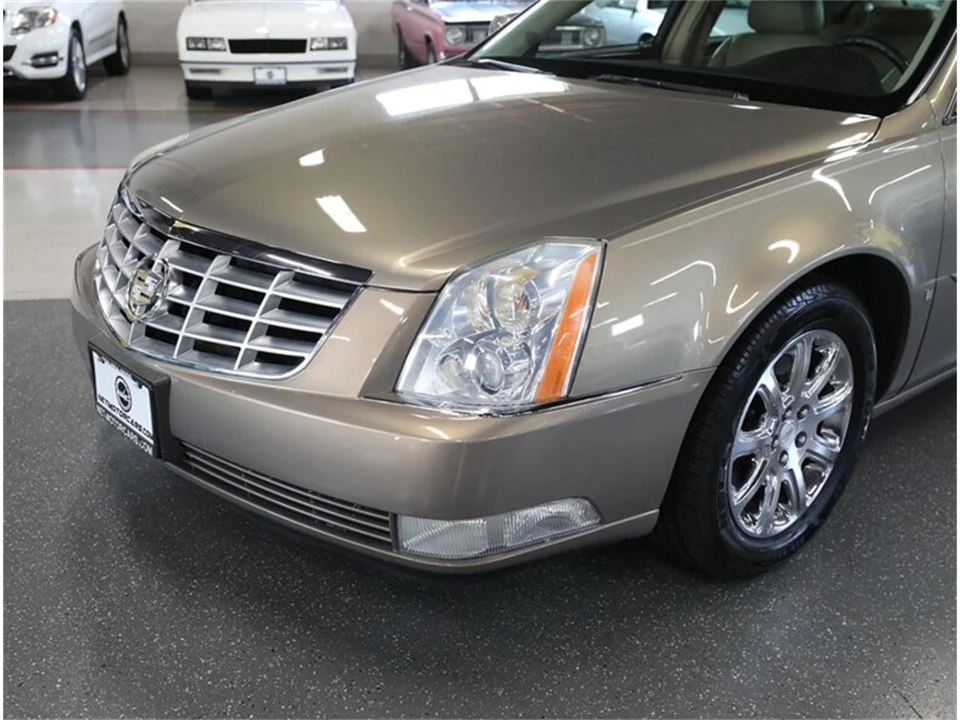 2007 Cadillac DTS - Image 3 of 31