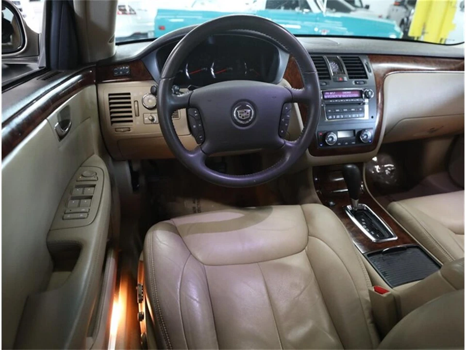 2007 Cadillac DTS - Image 28 of 31