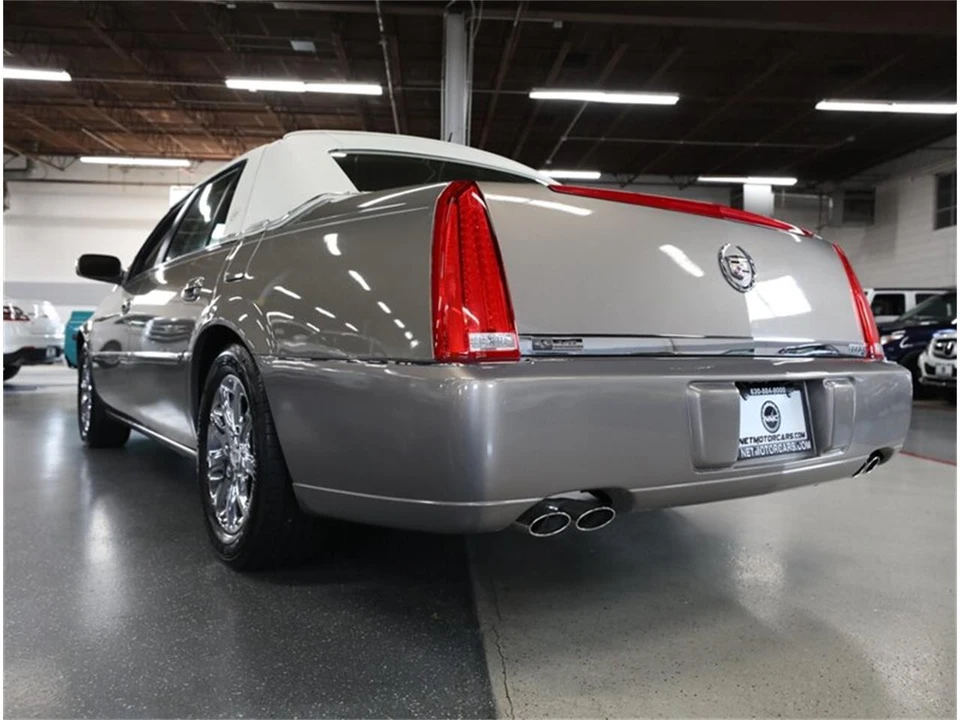 2007 Cadillac DTS - Image 14 of 31