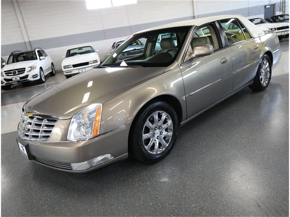 2007 Cadillac DTS - Image 4 of 31