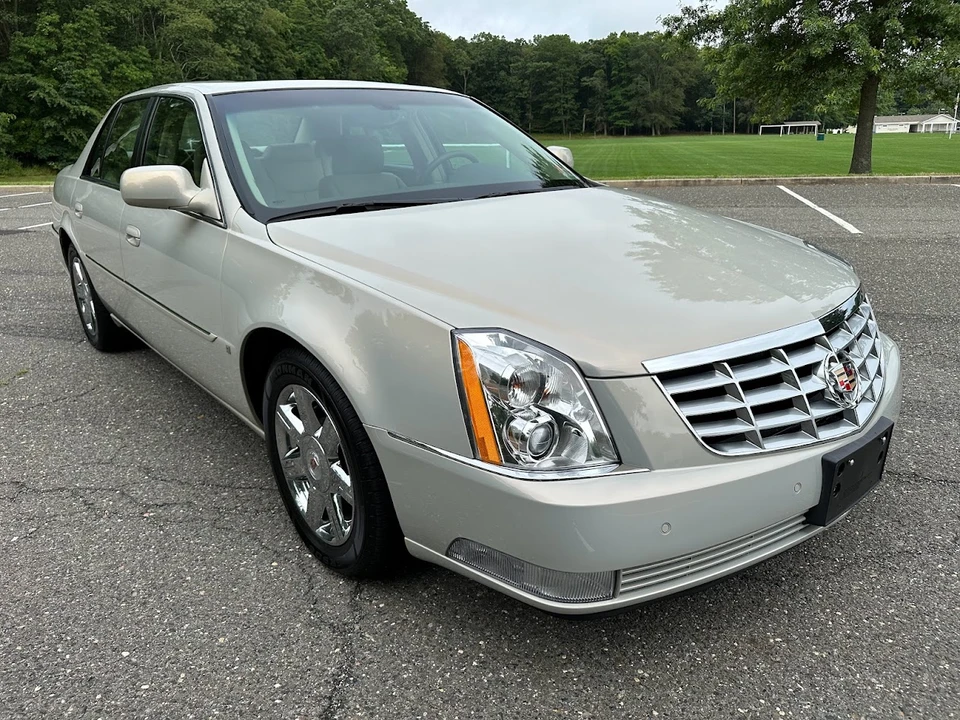 2007 Cadillac DTS - Image 29 of 31