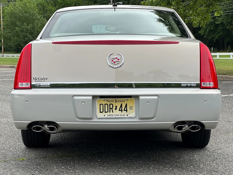 2007 Cadillac DTS - Image 18 of 31