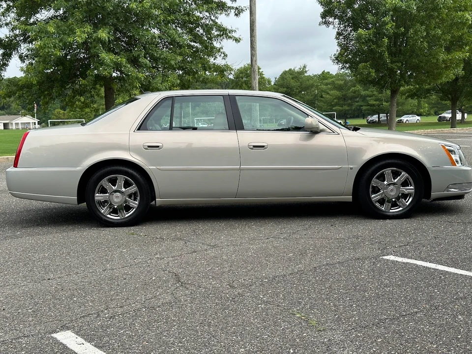 2007 Cadillac DTS - Image 23 of 31